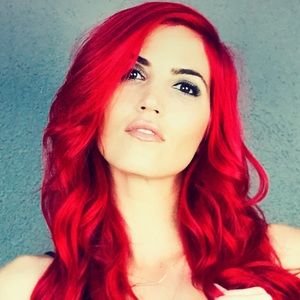 Meet your Posher, Krissy